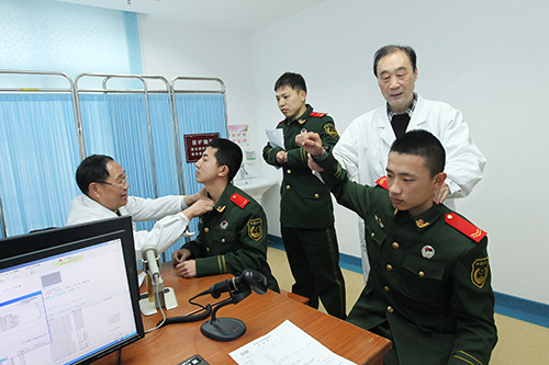 我院为警民共建单位武警南通边防支队官兵健康检查