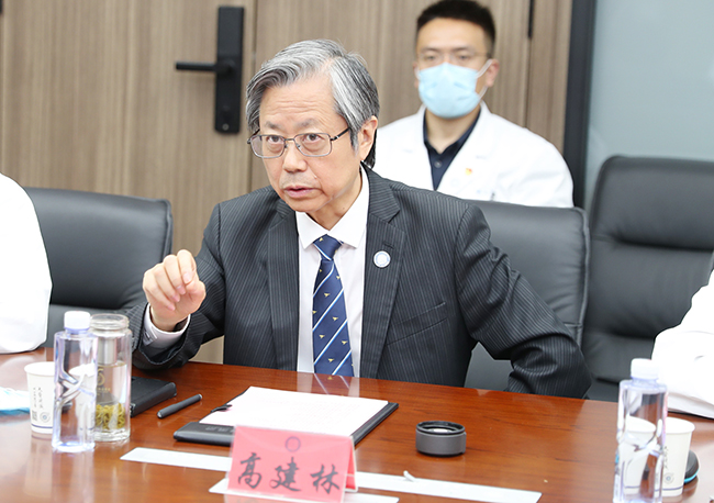 省政府副秘书长王思源一行来院调研医院高质量发展